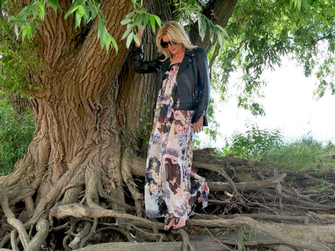 charismalook-sommerkleider-nachhaltig-trend-mode-online-chiffon-seide