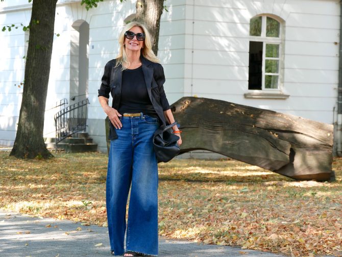 charismalook-oversized-jeans-denim-schwarz-blazer-gürtel