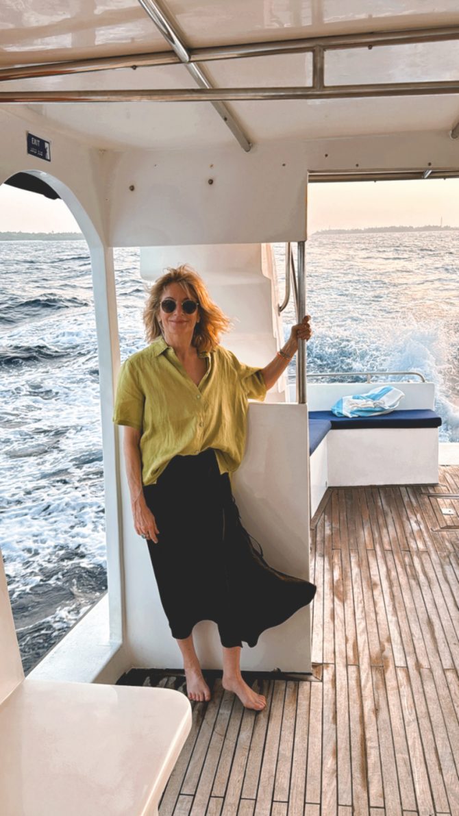 charismalook-finolhu-malediven-boot-ozean-wasser-sonne-reise